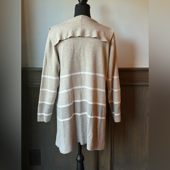 Apt. 9 Women's Light Tan Striped Cardigan large - Picture 3 of 6
